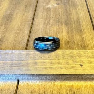 Men’s carbon fiber with blue accents